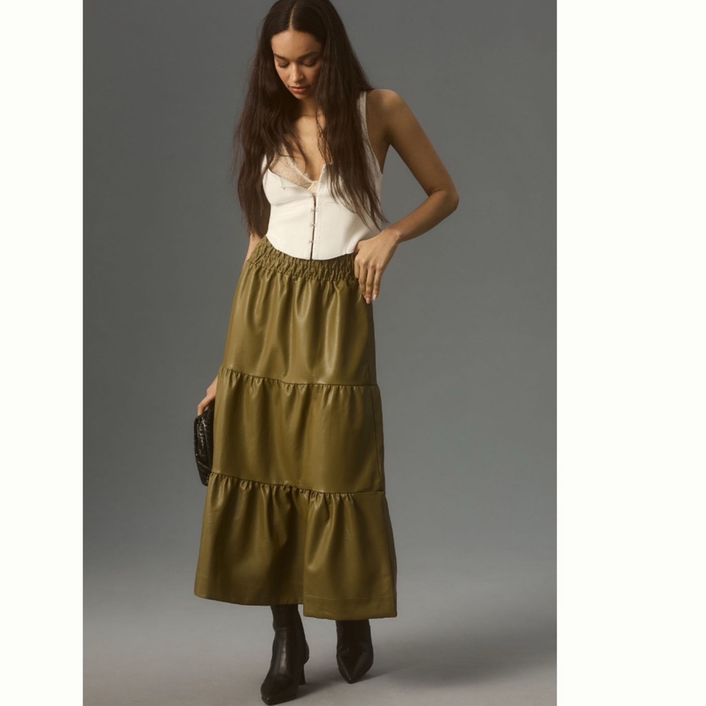 NWT Anthropologie The Somerset Maxi Skirt: Faux
Leather Edition size M - Picture 2 of 10